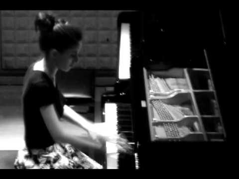 C. Debussy - Prelude Nr. 3: La puerta del Vino (Book 2) - Lydia Plain
