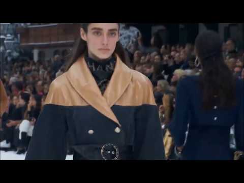 Fall-Winter CHANEL 2019/2020 ! Grand Palais in Paris.