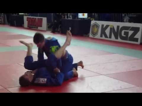 Oscar Gugala vs Thiago Ramundo - IBJJF British National 2016 - Purple Adult - Open