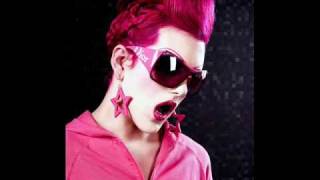 Jeffree Star- Eyelash Curlers And Butcher Knives