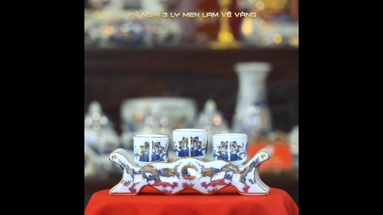 Kỷ Ngai 3 Chén Thờ Men Lam Vẽ Vàng Họa Tiết Rồng