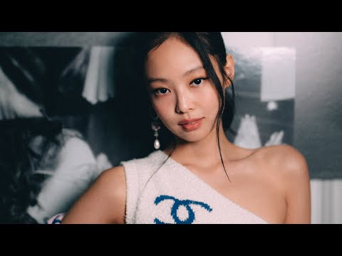 JENNIE at the CHANEL Spring-Summer 2023 Ready-to-Wear Show — CHANEL Shows