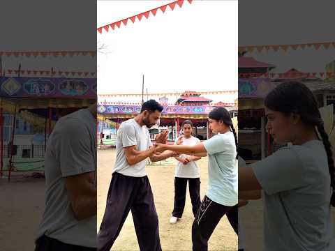 #677DOUBLE HAND LOCK BEST NEW TRICK SELF DEFENSE TECHNIQUES #taekwondo#selfdefense #sudhir#kravmaga