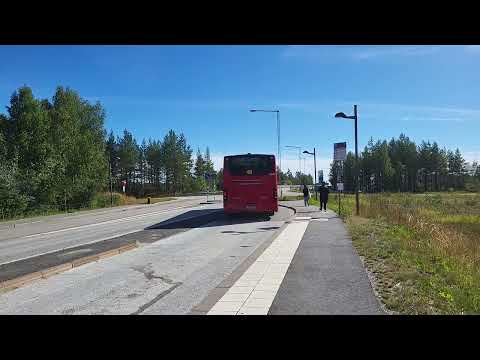 Transdev 5540 avgår från Söderhalls trafikplats norra