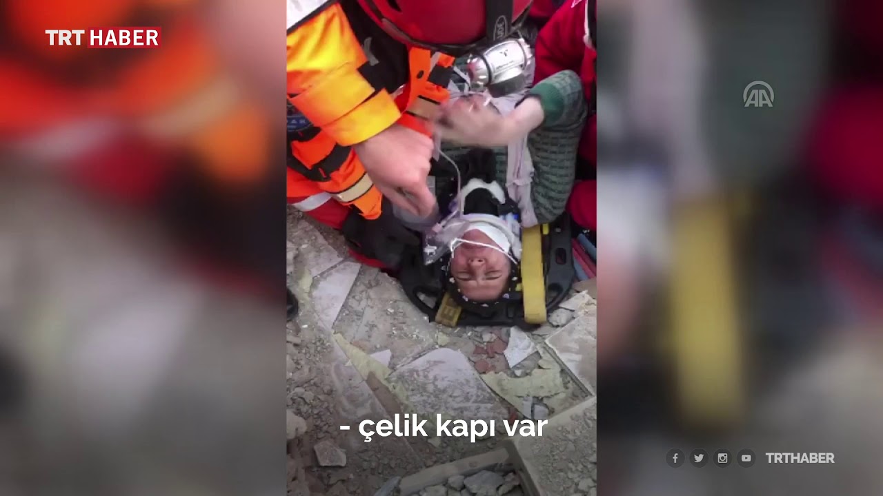 Enkaz altındaki annenin feryadı: Çocuklarım orada