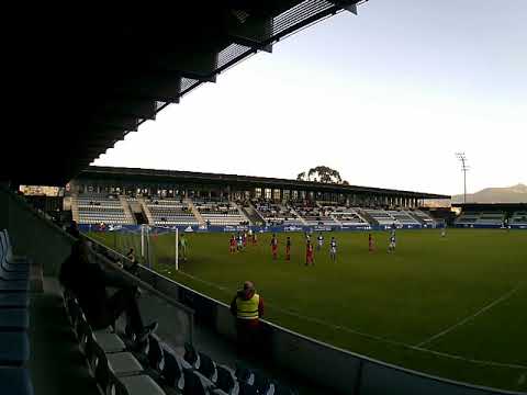 Oportunidad para la R. S. Gimnástica de Torrelavega ante la U. M. Escobedo. Resultado final de 1-1.