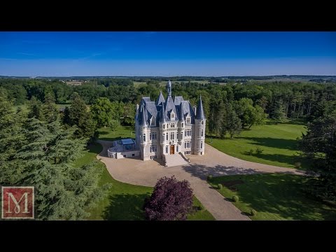 Exceptional Chateau for sale near Poitiers of a rare elegance. Maxwell-Baynes Real Estate: 3824445