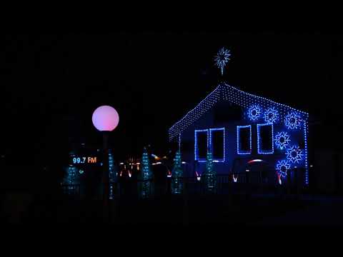 LithgowLights 2018 Show - A Mad Russians Christmas