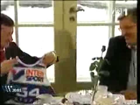 Adam Małysz powrócił z MŚ w Oslo do Polski (06.03.2011)