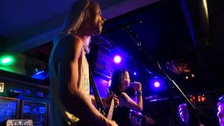 Crazy Lixx, Blame It On Love, live at Harry B James, 2016 04 29