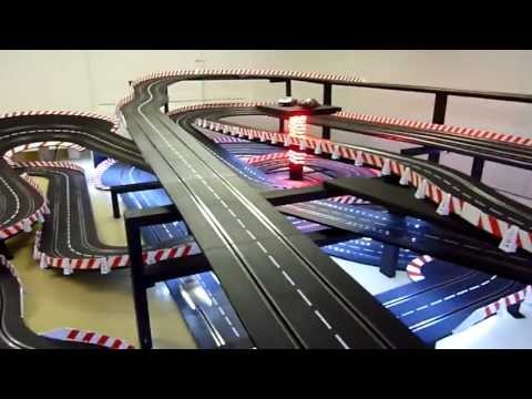 Carrera DIGITAL 132 extrem Rennen / Digital Slot / 250 meter lange Rennbahn 2 von 3