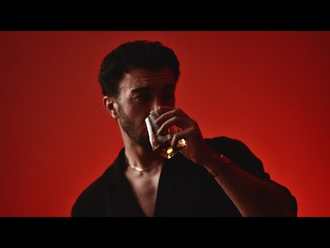 Can Yüce - Küstah (Lyric Video)