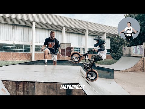 MAX BRADLEY 3 YRS OLD | CULT JUVI BMX | RIDES JUMP BOX??