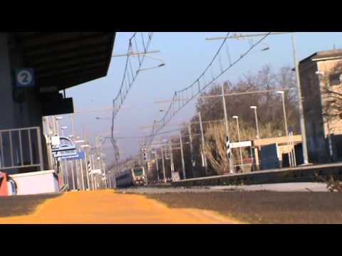 La bitonale della E403 in transito a Pomezia