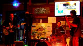 NASH &quot;In Love&quot; The Datsuns