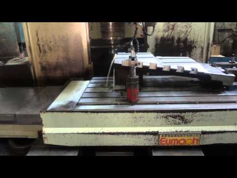 CNC Vertical Machining Center EUMACH MC-1400 P 1997