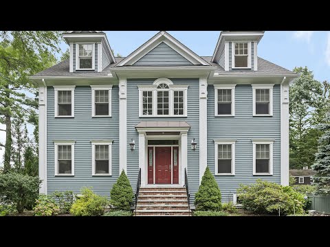 92 Hillcrest Parkway, Winchester, MA 01890