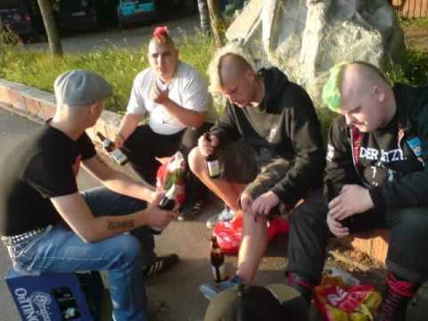 Verlorene Jungs - Biertrinken