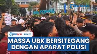 Demonstran dari UBK Terlibat Aksi Saling Dorong dengan Aparat Keamanan di Kawasan Patung Kuda