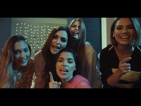 Fefi - Pensándolo Bien (Official Video)