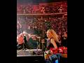 Enrique Iglesias Took Anna Kournikova S Hand And Singing For Her