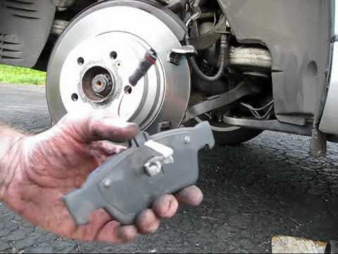 MERCEDES E500 W211 REAR BRAKE PAD REPLACEMENT WITH CERAMIC. E350 E320