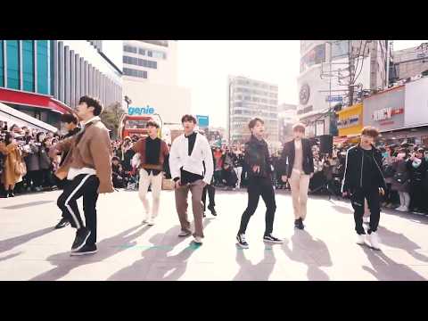 180407 UNB - 감각 (Feeling) Sinchon Busking