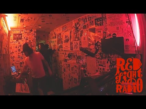 Leo Pol live at Red Light Radio (2018)