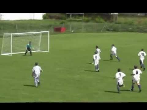 TJ Veľké Leváre - FK Vajnory  0-4  3.gól  Riko Debnár