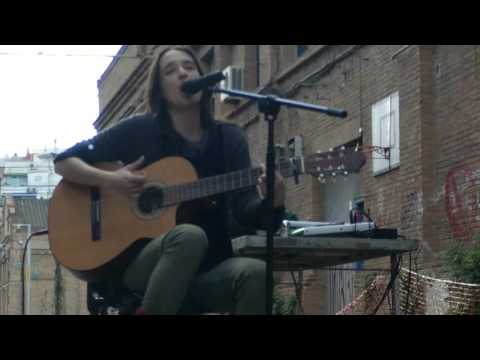 Sílvia Tomàs - La jardinera [Violeta Parra] (Can Batlló, 2016)