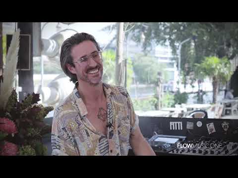 Madmotormiquel - A View From The Decks