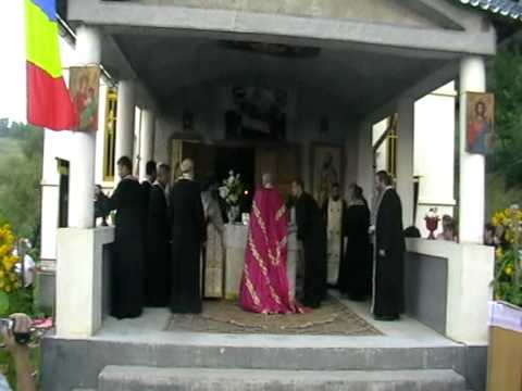 10 SOSIREA PREOTILOR LA MANASTIREA SANMARTINU DE CAMPIE 14 AUG 2010 SEARA