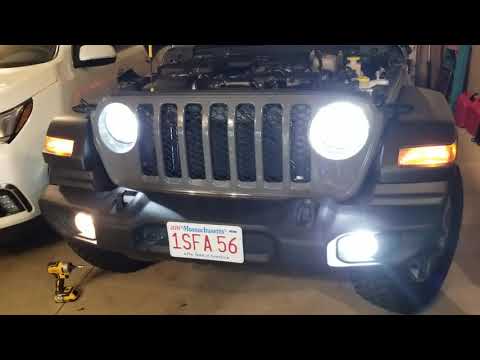 Cheap Jeep Gladiator Fog light upgrade $17 Alla Lighting 2504 PSX24W LED Plug-N-Play conversion