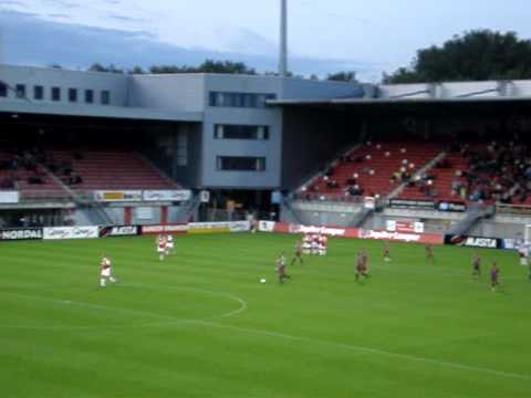 MVV Maastricht - FC Emmen (04-09-2009) Goal Alex Bryssinck (1-0)