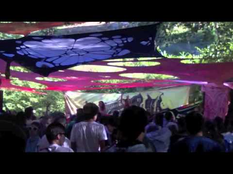 Ganeisha vs Guapa lee @ A-team Summer Tour 2012 - 01