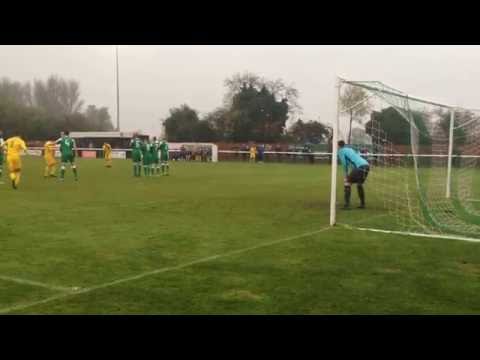 Biggleswade Town 1-1 Hitchin Town - free kick
