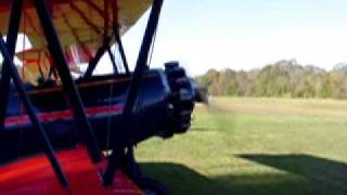 preview picture of video '1928 Travel Air 4000 idling on the grass'