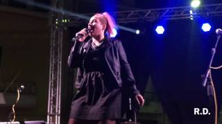 Greta Manuzi "Due come tutti" - live Turi (BA) 11 giugno 2016