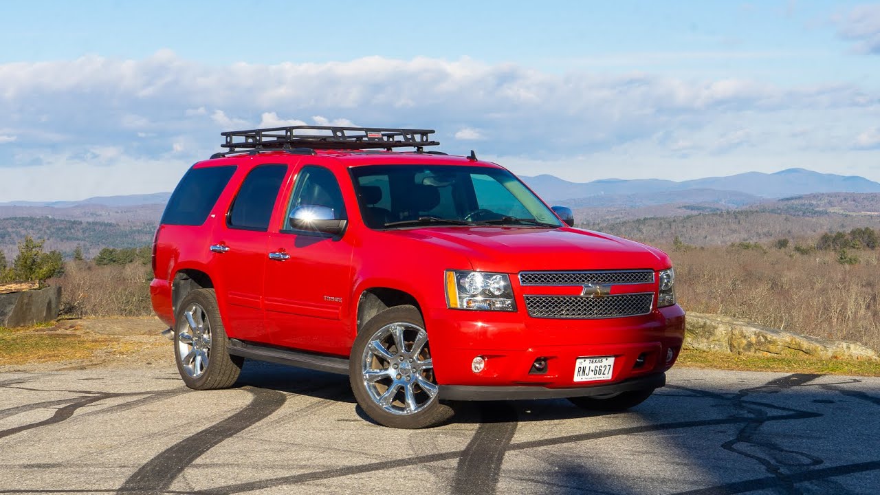 2010 Chevy Tahoe LT Walk Around, Start Up, Road Test.