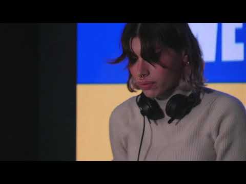 Lesss -  "We stand with Ukraine" Tealer - Hard Techno