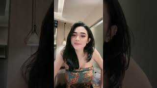 Download lagu Arlida putri, TT Semakin besar dan Mulus 🤤 mp3