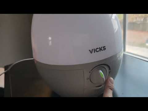 Vicks Filter Free 3-in-1 SleepyTime Humidifier, Diffuser and Night-Light.
