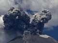 Вулкан Попокатепетль выбрасывает раскаленные камни (новости) 