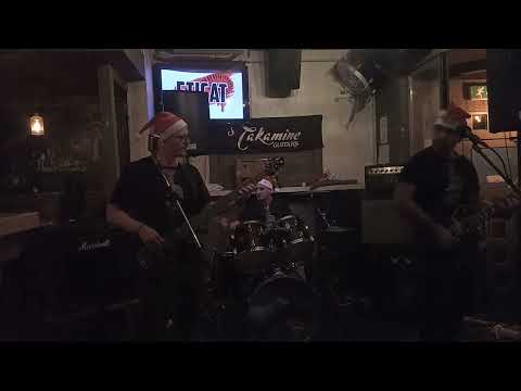 ETICAT - Ne dumálj!