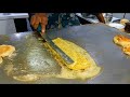 OMLET PAV 250 GRAMS OF BUTTER RS 120 RAJU OMLET INDIAN STREET FOOD