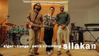 Download lagu Afgan, Kamga, Petra Sihombing - Silakan | Retrospektif Duets mp3