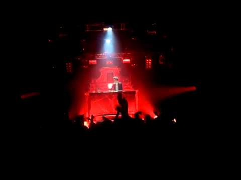 Gesaffelstein - Depravity and Verschwende Deine Jugend Live La Cigale 2 Mai 2013