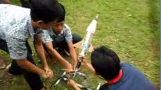 preview picture of video 'Bukan Cara Membuat Roket Air - Water Rocket'