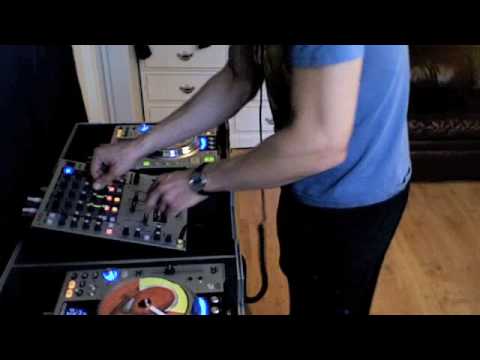 Retro DJ Mix Feat. DJ R-Dub