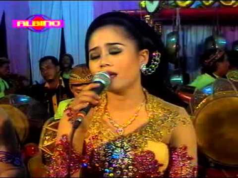 MENDHEM KANGEN  = RINI EPELEDUT versi CINDE LARAS live BILORO SUKOHARJO